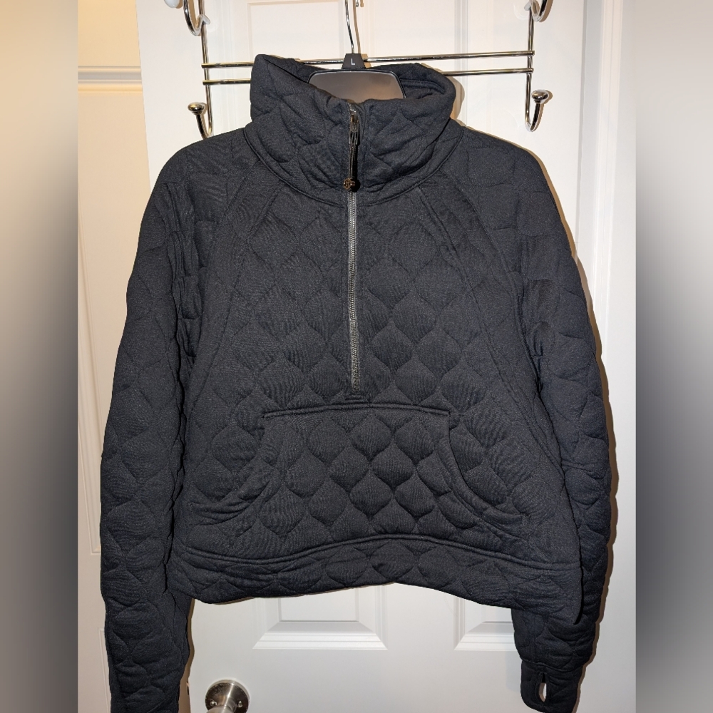 Lululemon M/L quilted black scuba 🖤